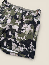 Load image into Gallery viewer, (M) HUK Men's Green Camo Shorts