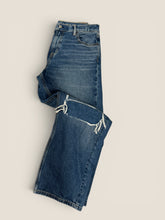 Load image into Gallery viewer, (10) American Eagle Baggy Straight Fit Jean