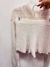 Load image into Gallery viewer, (M) Moon &amp; Madison White Sweater Set Womens