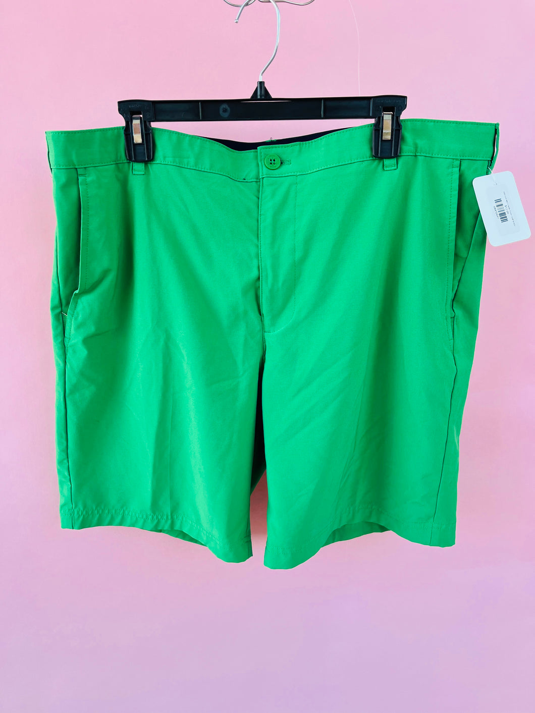 (40) Izod Men's Kelly Green Golf Shorts