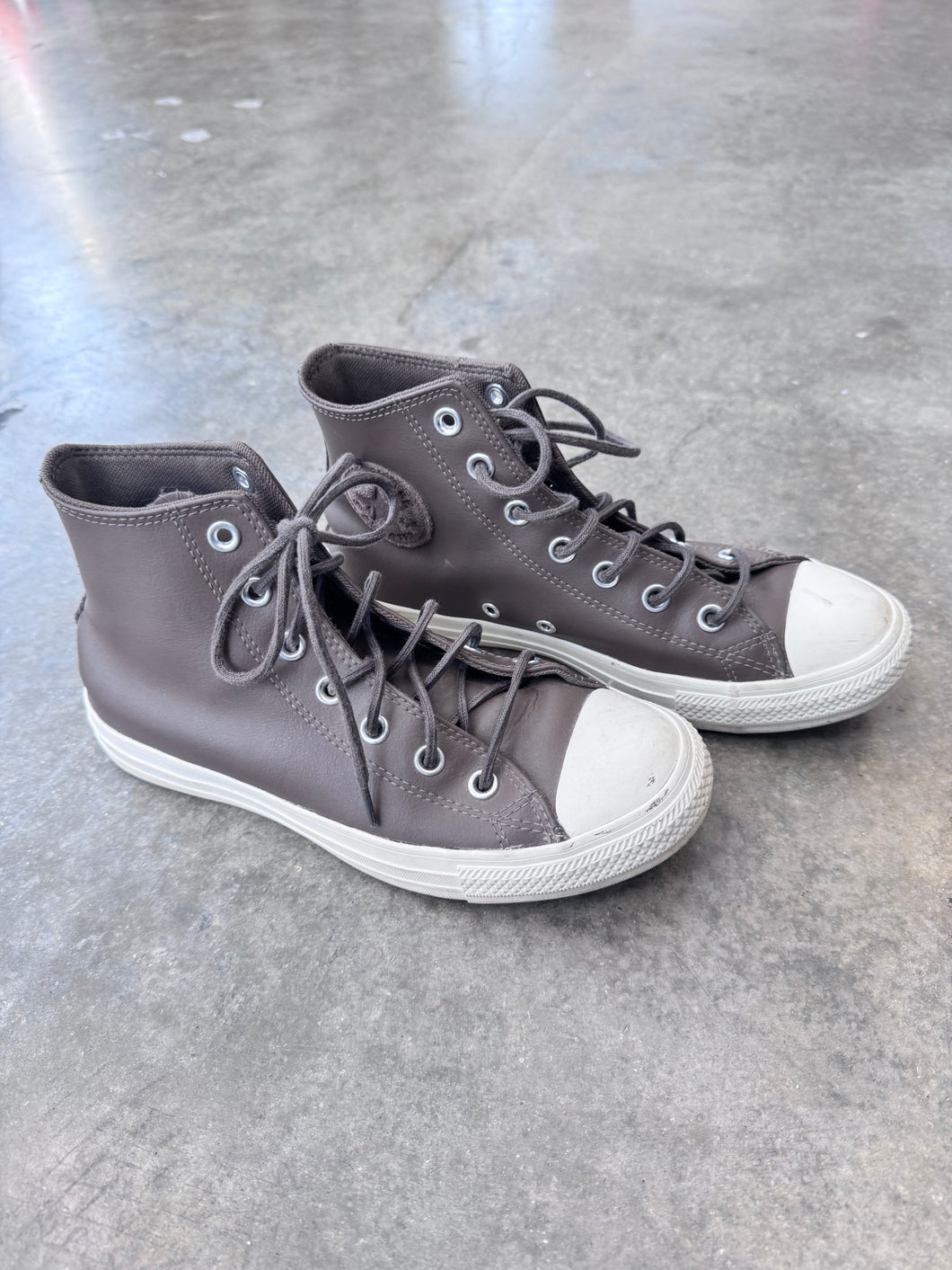 (8) Converse Brown Leather High Top Shoes Womens