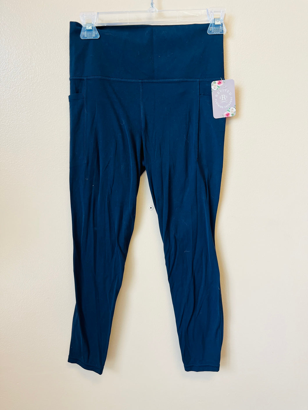 (S) Athleta Navy Salutation Stash Pocket Legging