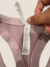 Load image into Gallery viewer, (XS) Athleta Lavendar Seamless Tank
