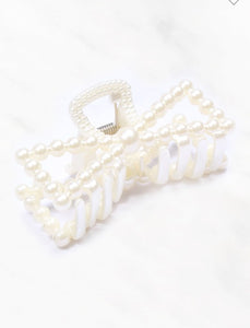 Pearl Claw Clip