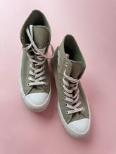 Load image into Gallery viewer, (10) Converse Olive green High-top Platform Sneakers Womens