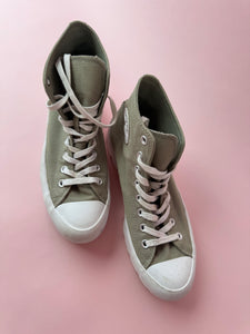 (10) Converse Olive green High-top Platform Sneakers Womens