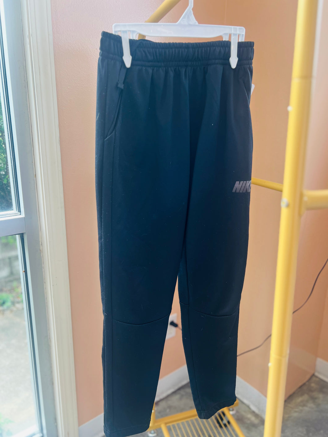 (YXL) Nike Black Sweatpants Boys