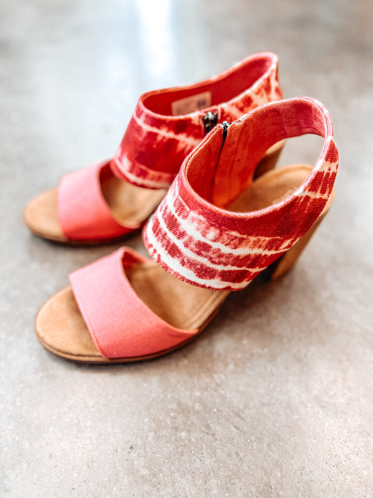(11) Toms Pink Tye Dye Heels Womens