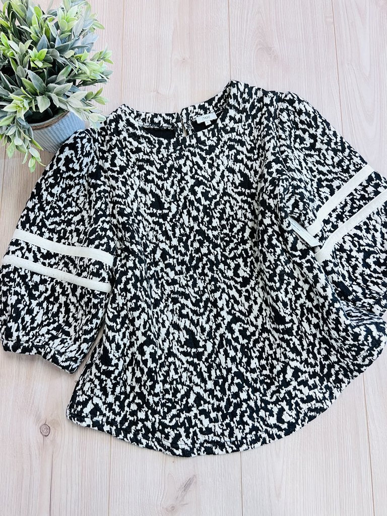 (S) Voy Black White Patterened Top Womens