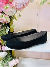 Load image into Gallery viewer, (11) Easy Spirit Black Flats Womens