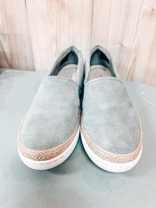 (8) Clarks Grey Leather Marie Sail Loafer Slip Ons Womens