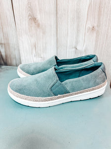 (8) Clarks Grey Leather Marie Sail Loafer Slip Ons Womens