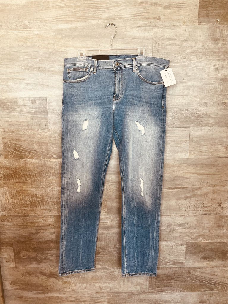 (34) Armani Distressed Jean Men's