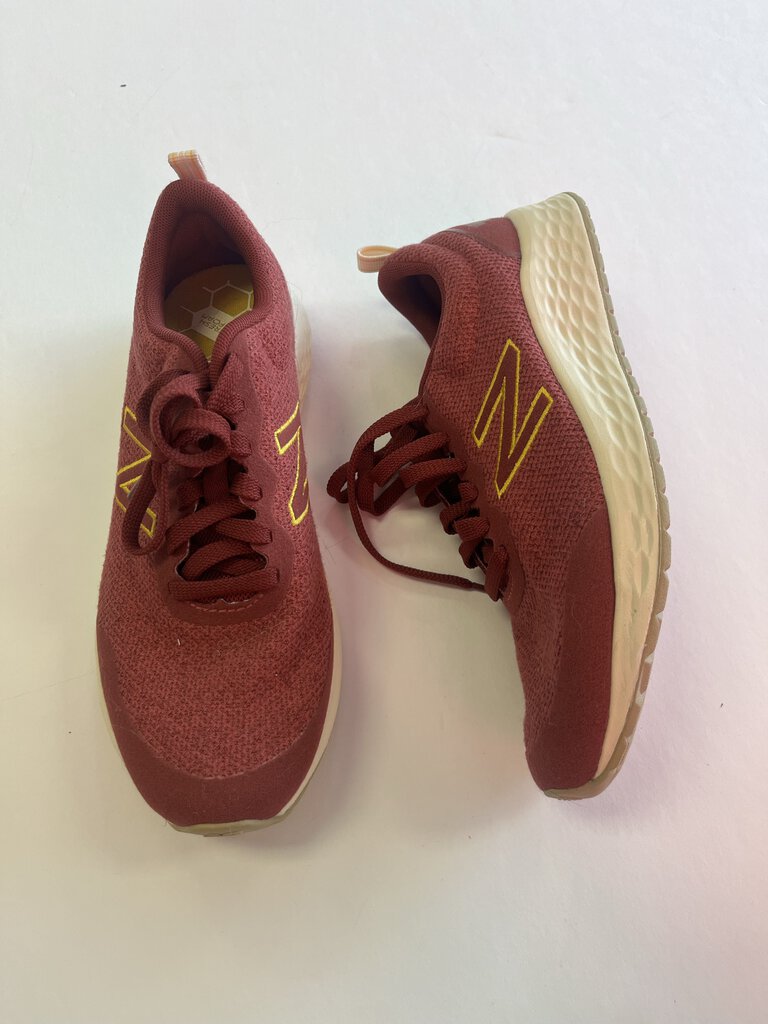 (8) New Balance Maroon Shoes Womens