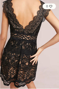 (2) Monique Lhuillier Black Lace Dress Womens