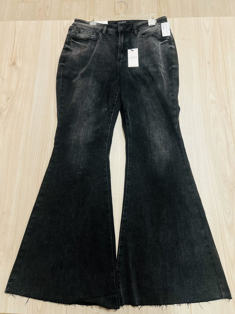 (14) Judy Blue Black Flare Jeans Womns