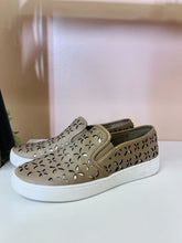 Load image into Gallery viewer, (6) Michael Kors Tan Slip on Casual Shoe Women&#39;s