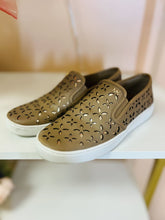 Load image into Gallery viewer, (6) Michael Kors Tan Slip on Casual Shoe Women&#39;s