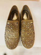 Load image into Gallery viewer, (6) Michael Kors Tan Slip on Casual Shoe Women&#39;s