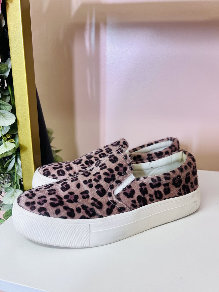 (9) American Eagle Leopard Shoes Women's