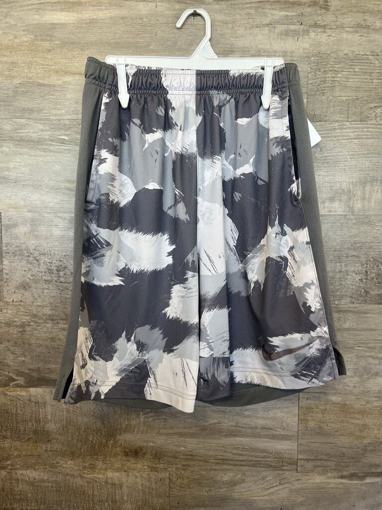 (XL) Nike Grey Patterned Shorts Boys