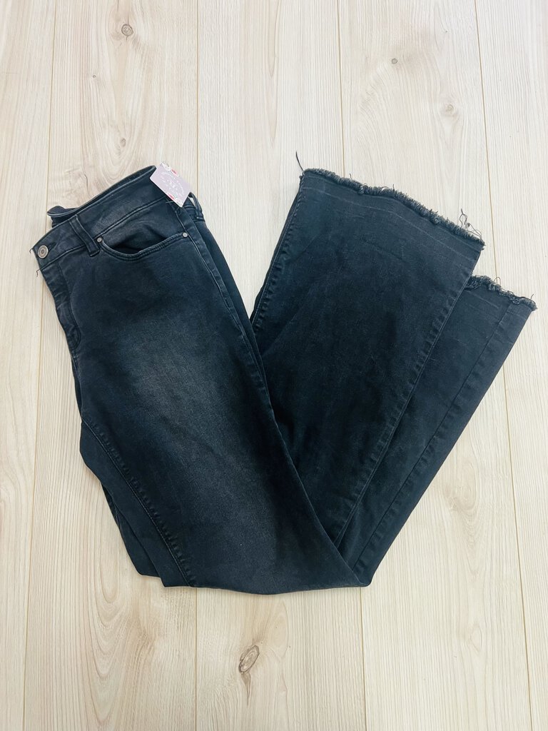 (11) Sincerely Jules Black Flare Jeans Womens