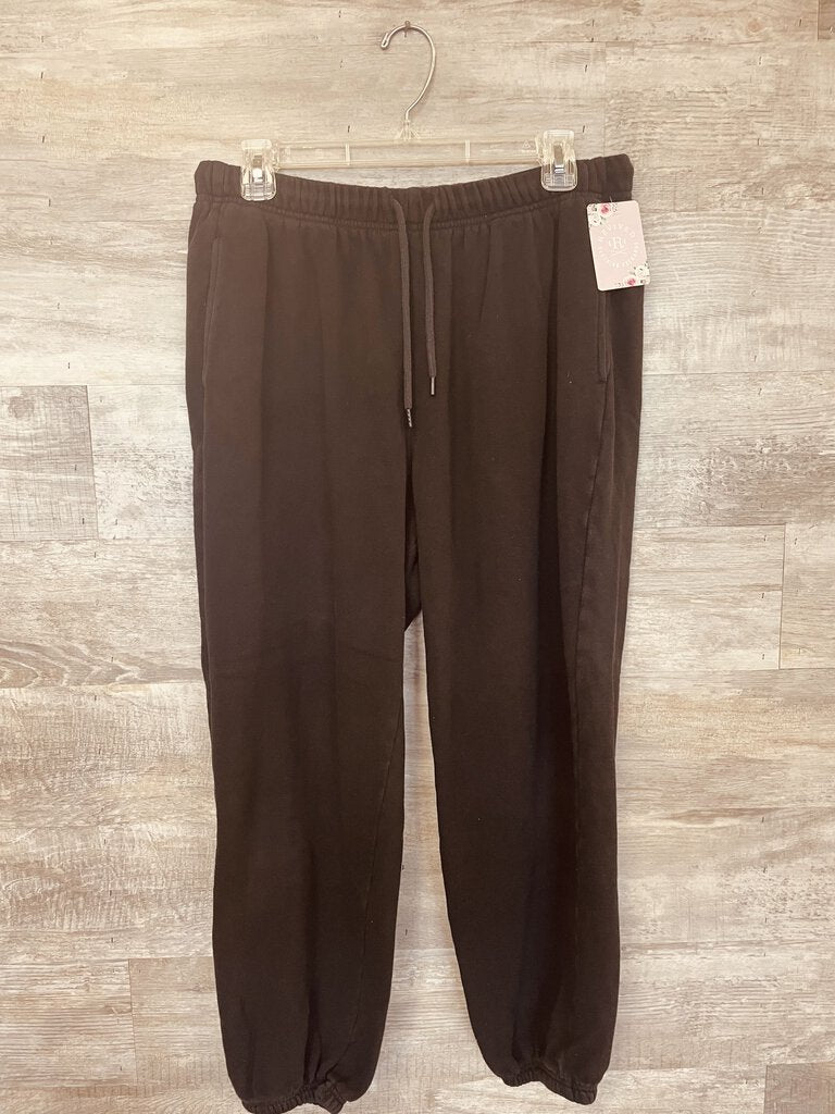 (L) Old Navy Black Short Joggers Womens