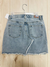 Load image into Gallery viewer, (S) Umgee Ligt wash Denim Skirt Womens