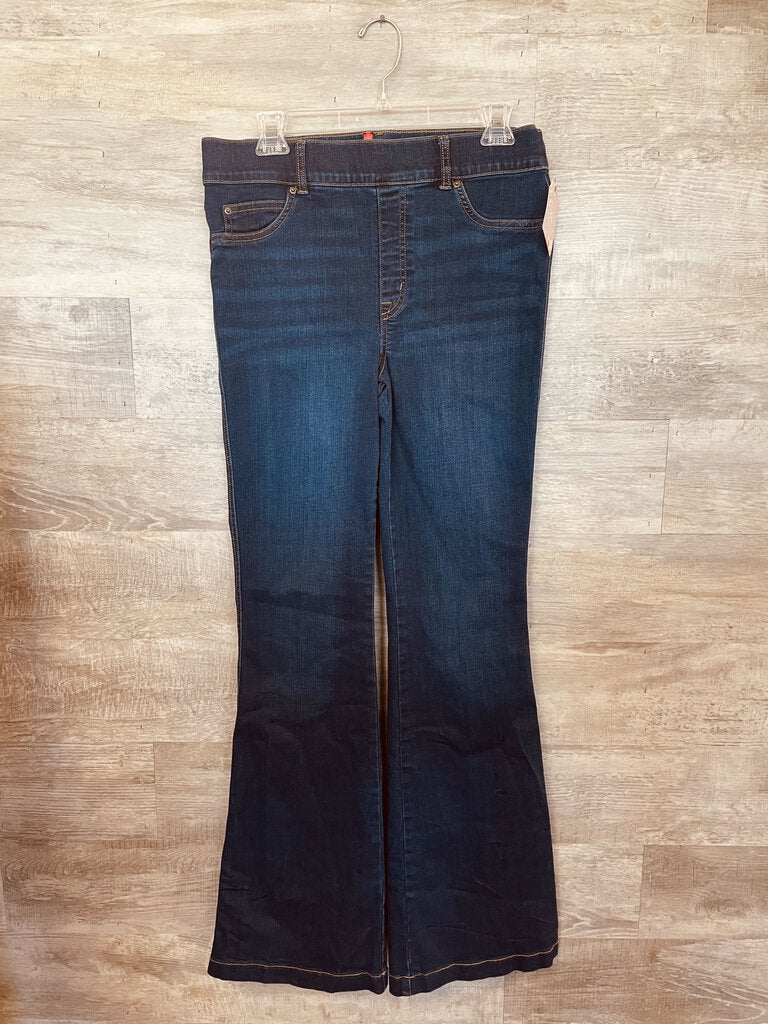 (L) Spanx Dark Wash Pull On Flare Jeans Womens