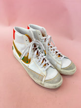 Load image into Gallery viewer, (12) Nike White Blazer Mid 77 Green Sneaker Men&#39;s