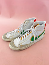 Load image into Gallery viewer, (12) Nike White Blazer Mid 77 Green Sneaker Men&#39;s