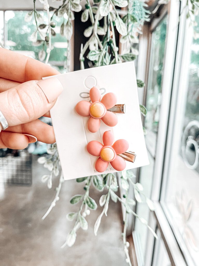Pink Daisy Clay Alligator Clips
