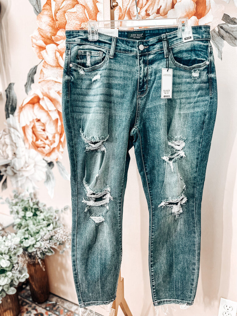 Judy Blue Mid Rise Boyrfriend Jean