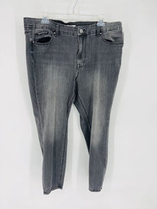 (XL Short) Maurice's Gray Skinny Jeans Women;s