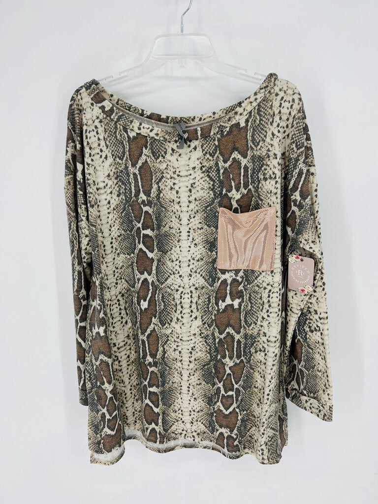 (XXXL) Boutique Snakeprint Pocket Tee Women's