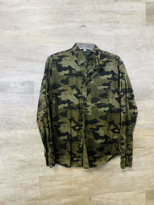 (M) Banana Republic Men's Green Camo LS