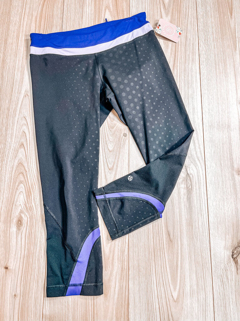 (8) Lululemon Black Purple Leggings Womens