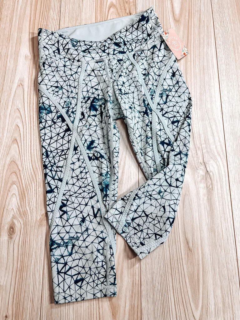 (6) Lululemon Grey Navy Patterned Leggings Womens