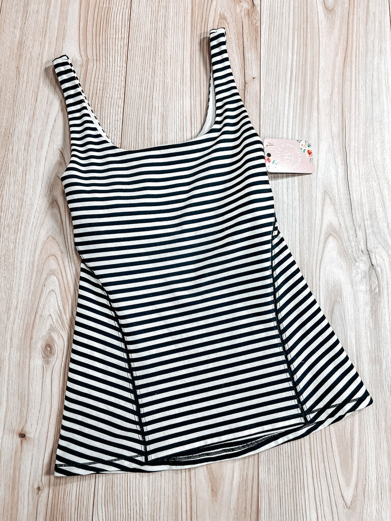(4) Lululemon Striped Tank Womens
