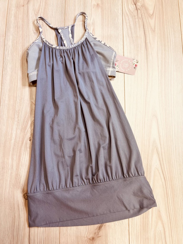 (4) Lululemon Grey Tank Womens
