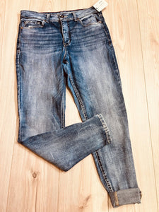 (16) Maurices Regular Wash Skinny Jeans Womens