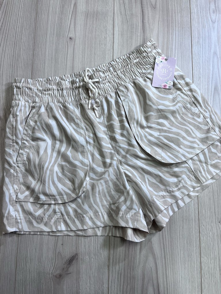 (M) Old Navy Tan Zebra Shorts Womens