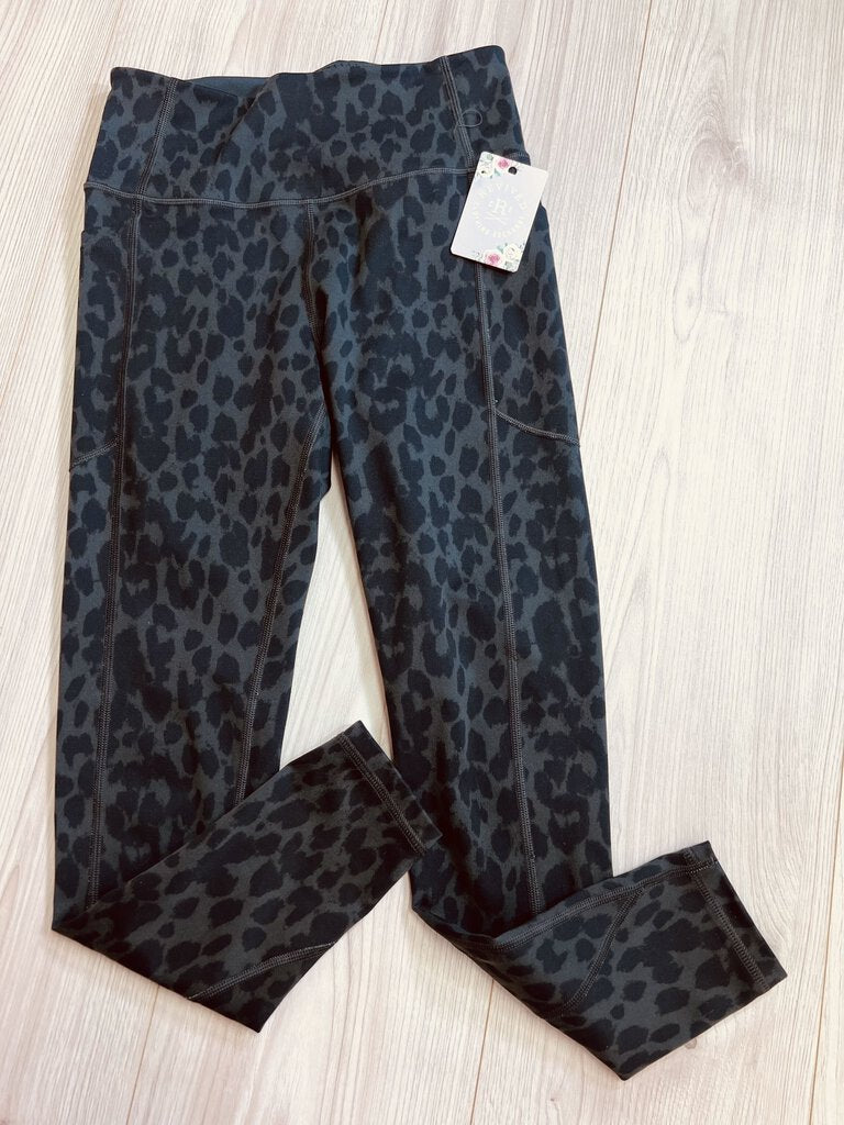 (6) Victoria's Secrets Black Leopard Leggings Womens