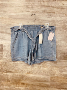 (XL) Jolt Chambray Shorts Women's