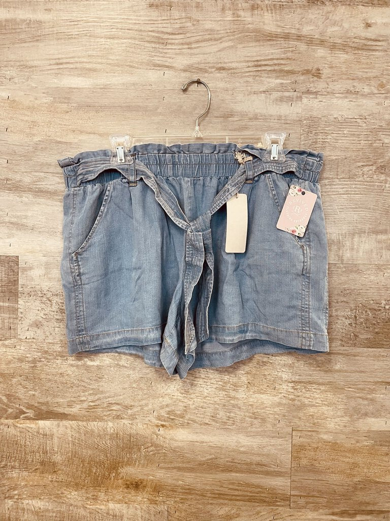 (XL) Jolt Chambray Shorts Women's