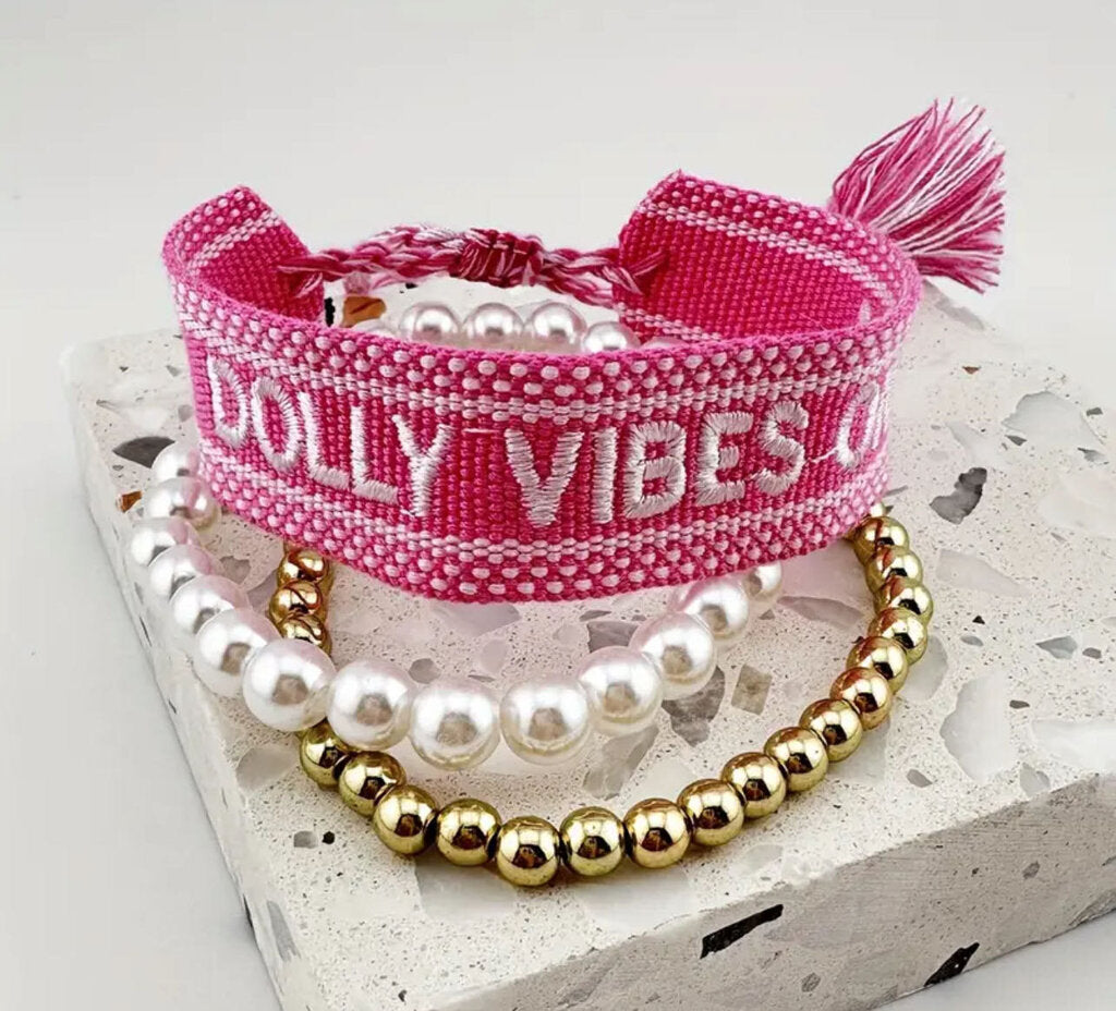 Dolly Vibes Tassle Bracelet