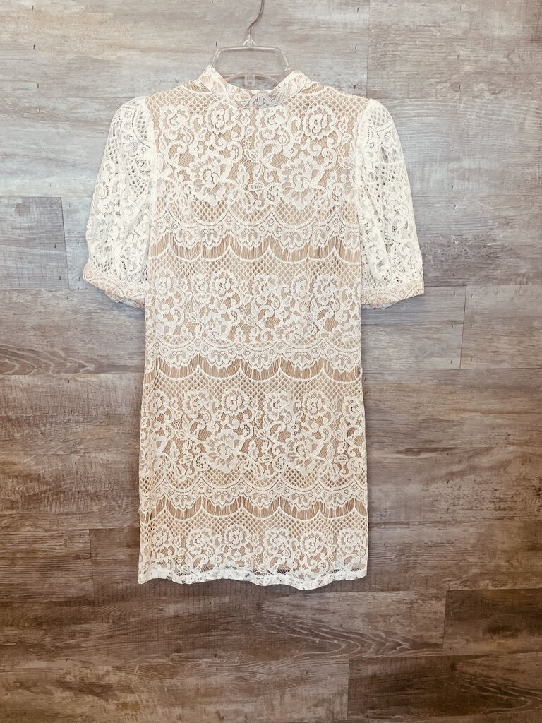 (M) A Calin White Lace Dress Womens