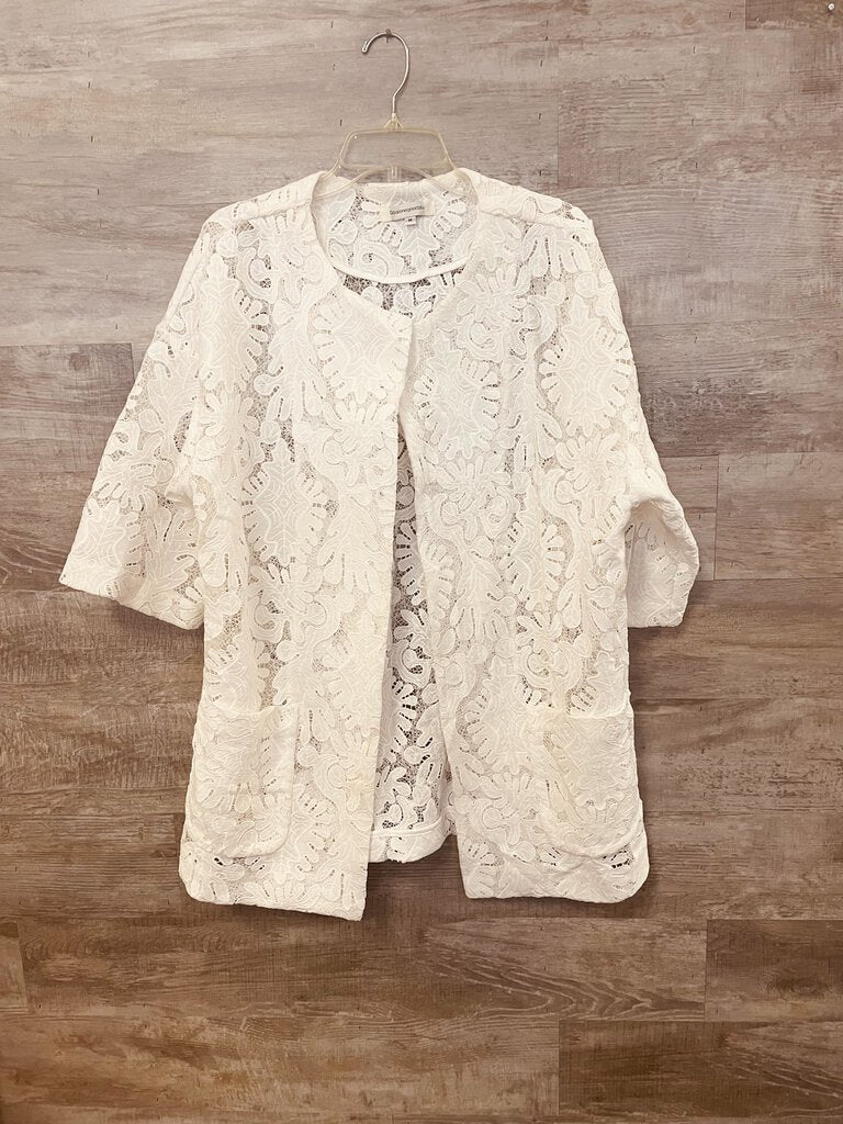 (M) Boutique White Lace Wrap Womens